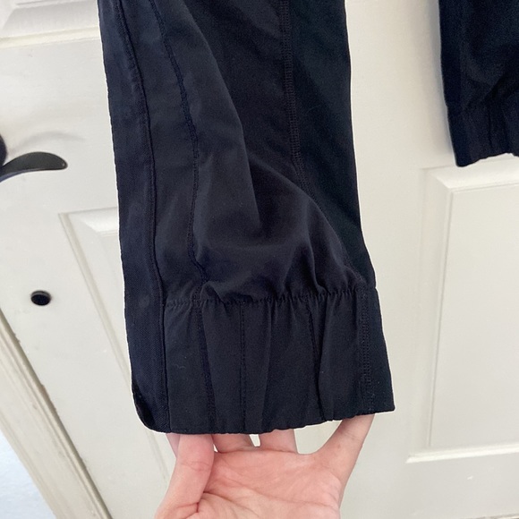 Lululemon Dance Studio Capri Joggers - Picture 3 of 8